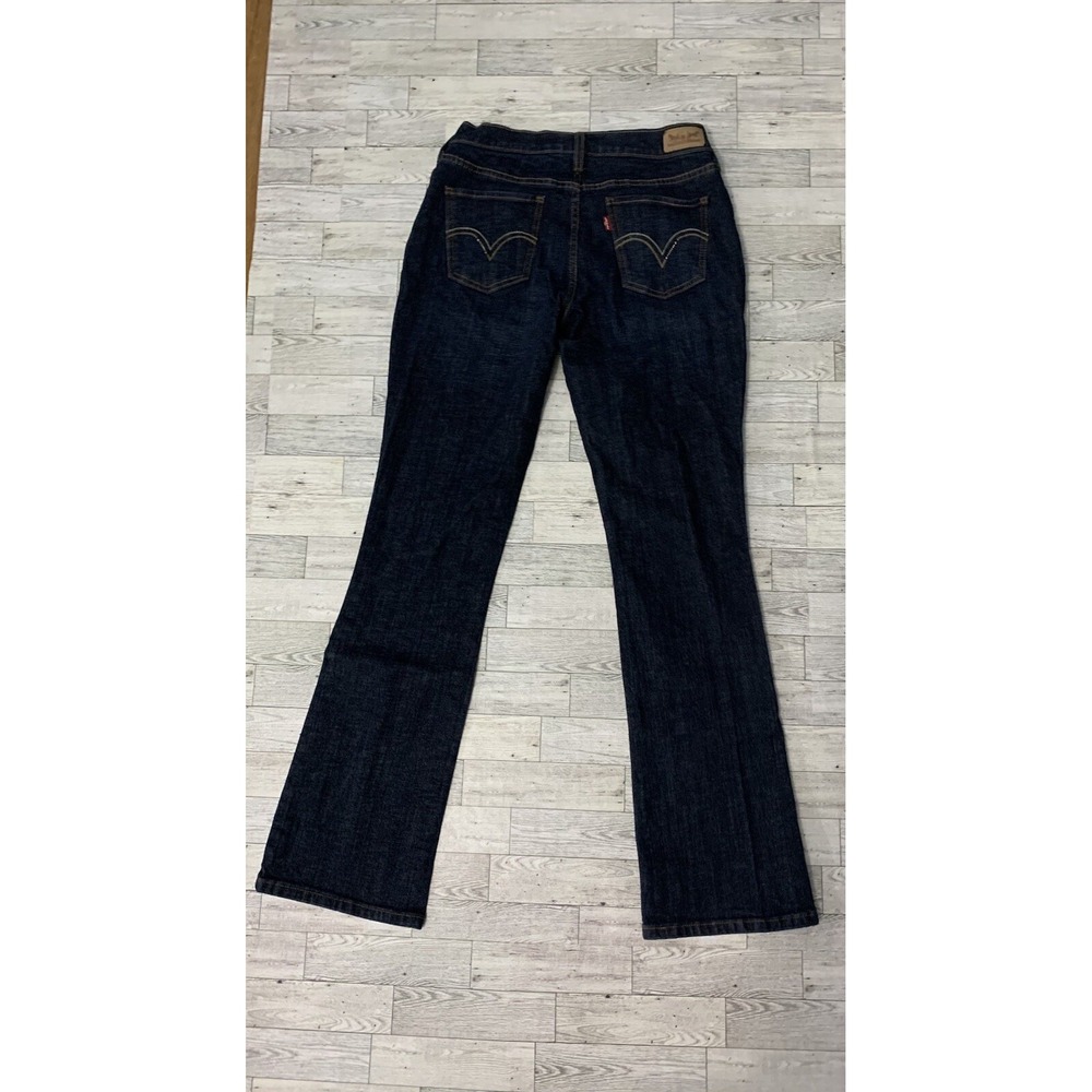 Signature Levi's Jeans Womens 4M Blue Medium Wash Bootcut Denim Pants